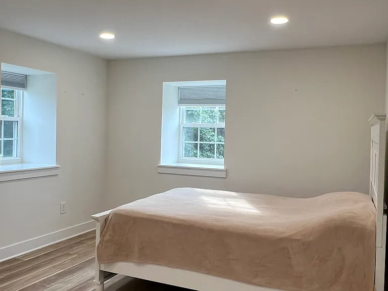 260 Arbour Ct — Photo 21