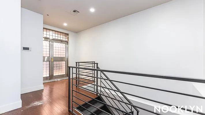 Rented by Nooklyn NYC LLC | media 2