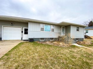 1020 N 16th St, Bismarck, ND 58501