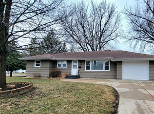 635 7th Ave W, Shakopee, MN 55379