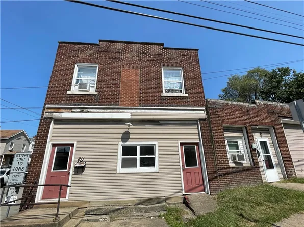 700 N 3rd St, Jeannette, PA 15644