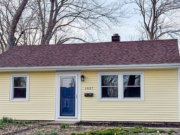 2nd image of 1037 Eastview Dr