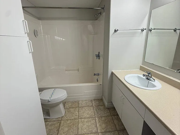 35 Fairlane Dr — Photo 5