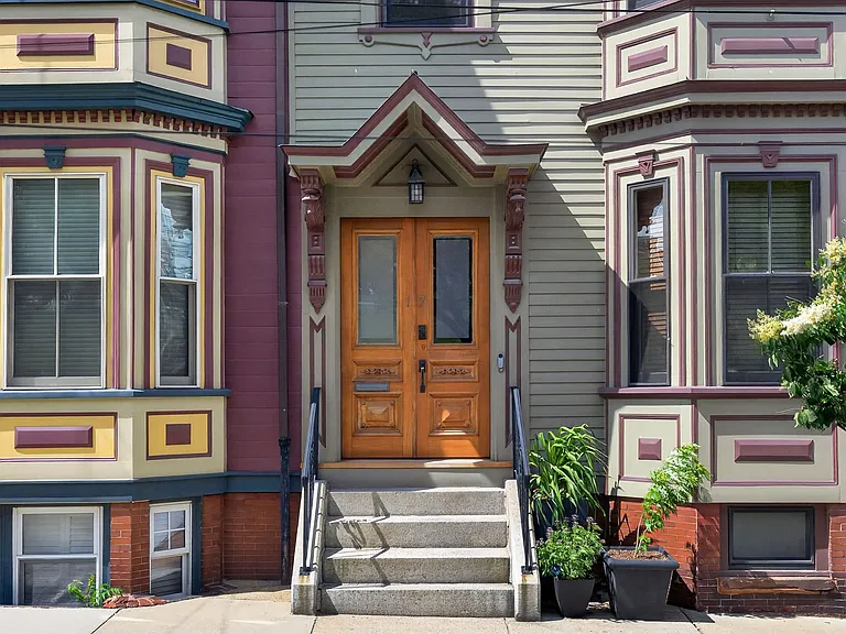 17 Thomas Park #2 — Photo 31