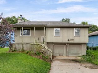 1832 Gates Dr W, Platte City, MO 64079
