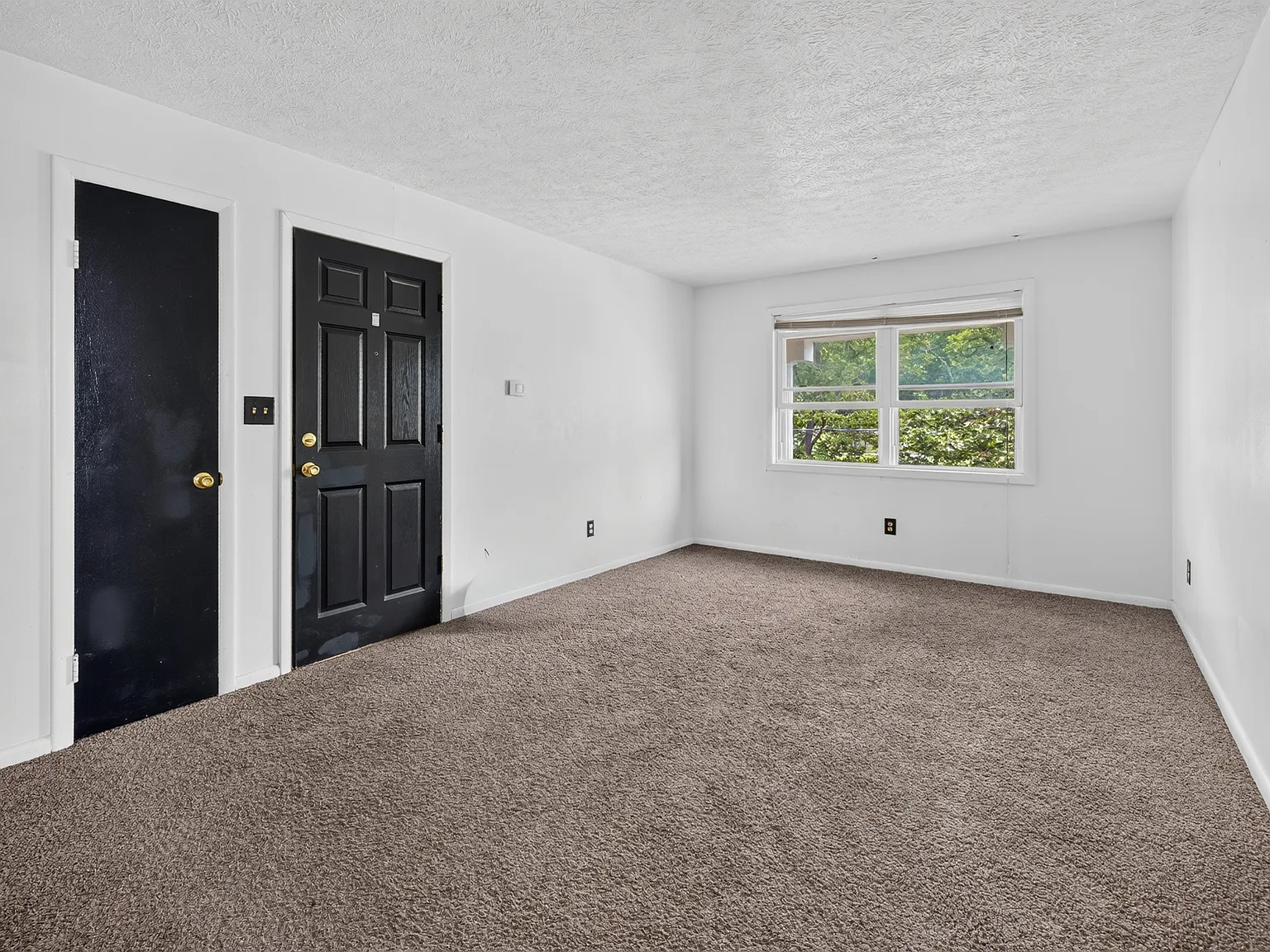 2 bed, 600 sqft, $995 — Photo 3