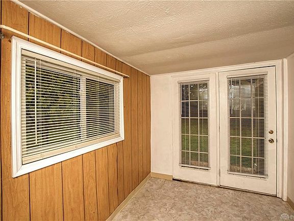 5th image of 5955 Shore Dr