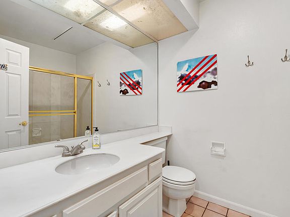 4th image of 70100 Mirage Cove Dr Unit 32