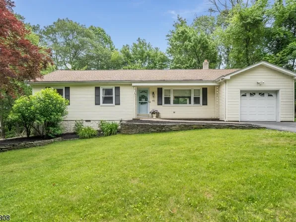 45 Alcrest Ave, Mount Olive Twp., NJ 07828