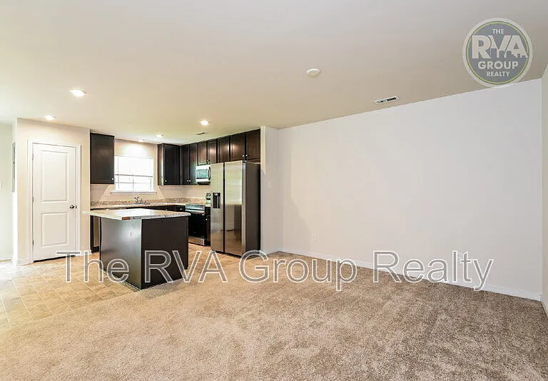 3402 Dewsberry Ln — Photo 4