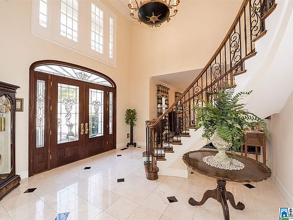 3rd image of 2616 Indian Crest Dr