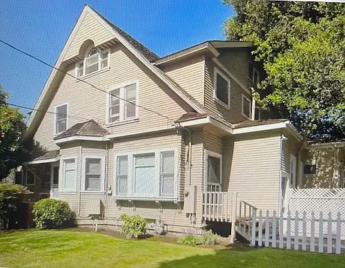657 Everett Ave #7 Photo 1