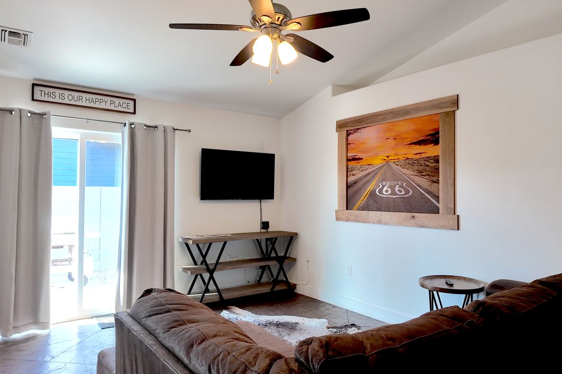 next background image