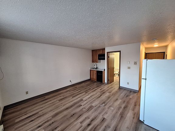 5th image of 1133 S Landeco Ln #112