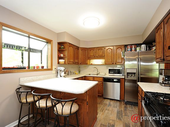 Kitchen / Breakfast Room