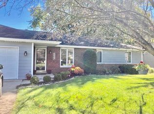 1006 S Devonshire Rd, Yorktown, IN 47396