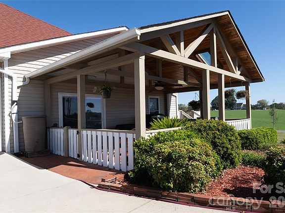 4th image of 4128 Icard Ridge Rd