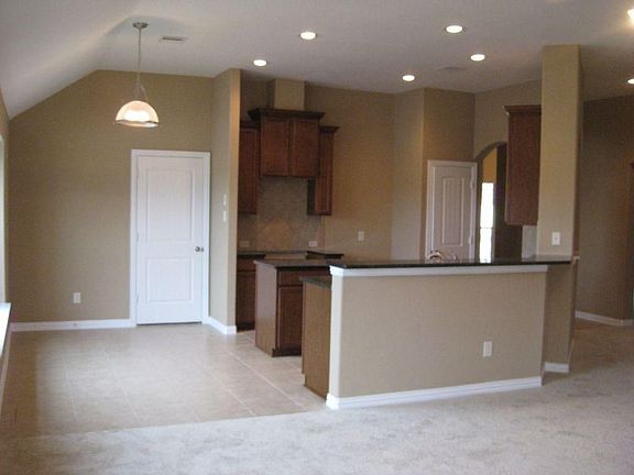 4th image of 21511 Kings Bend Dr