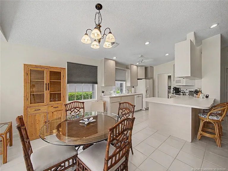 8357 SE Double Tree Dr — Photo 6