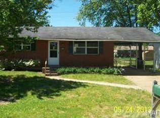 3320 Causeway Dr, Arnold, MO 63010