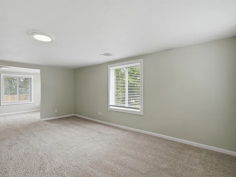 1214 Jones St — Photo 22
