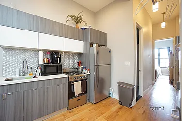 Rented by Rennit Inc.