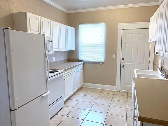 3rd image of 2717 W North A St