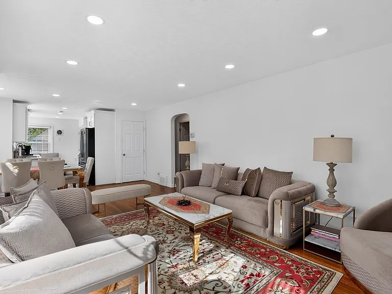 28036 W Oakland Rd — Photo 8