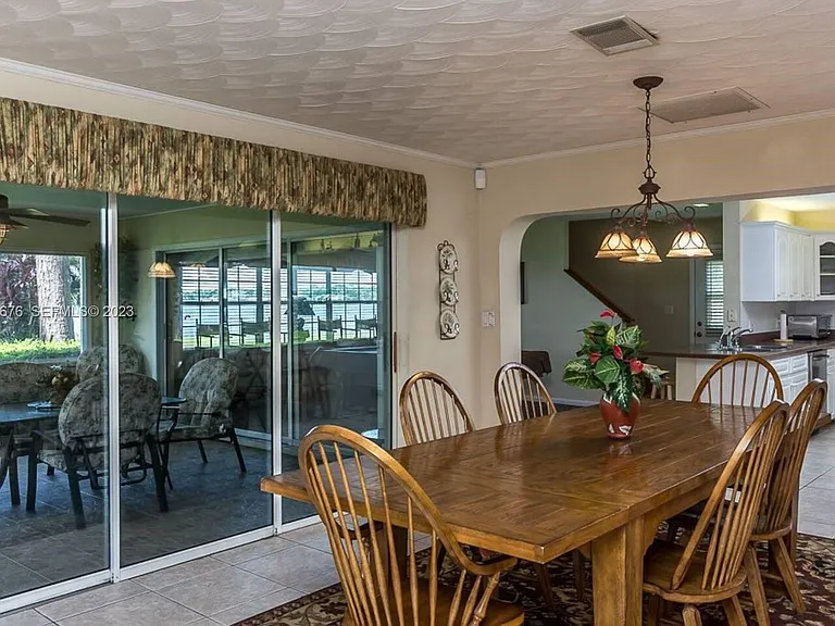 1608 Lake Clay Dr — Photo 7