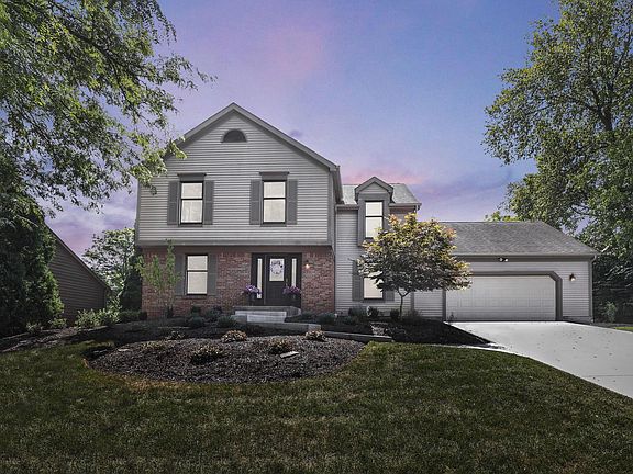 2nd image of 5839 Rothesay Ct