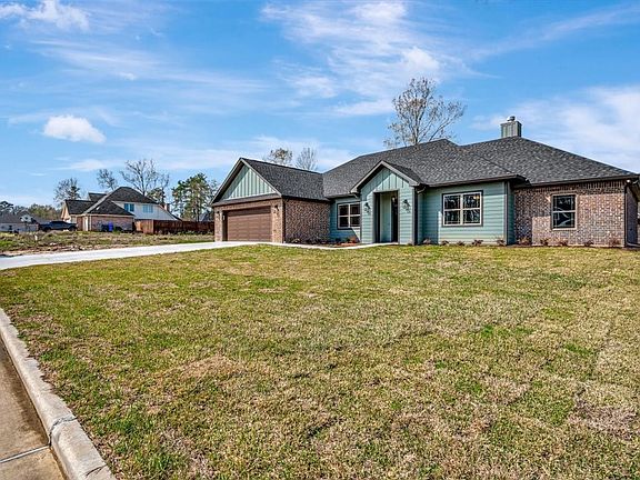 3rd image of 107 Timber Creek Dr