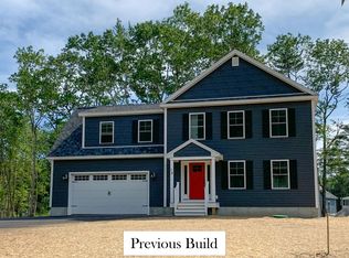 7 Nautilus Dr, Brunswick, ME 04011