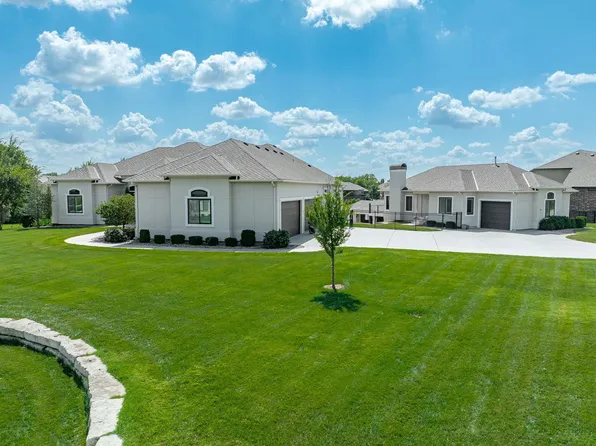 2901 W Crystal Beach St, Wichita, KS 67204