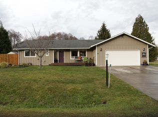 61 Serpentine Ave, Sequim, WA 98382