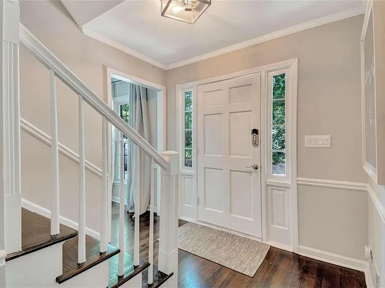 Roberts Dr — Photo 9