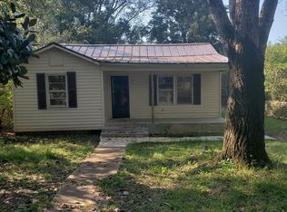 2460 Meadow St, Leighton, AL 35646