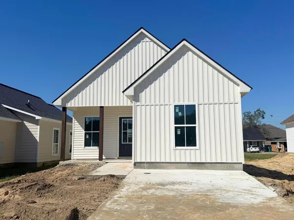 519 S Iberville Ave, Gonzales, LA 70737