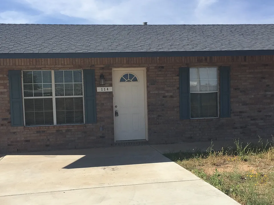 107 Blue Dr
