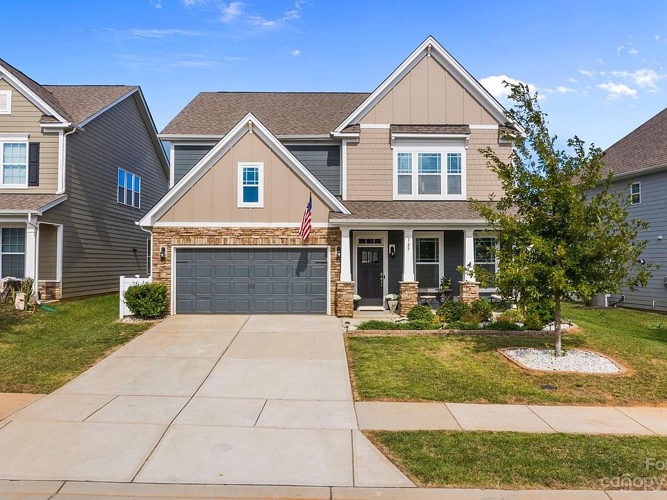 1st image of 127 Longleaf Dr