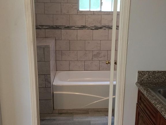 2nd image of 1724 Dante St