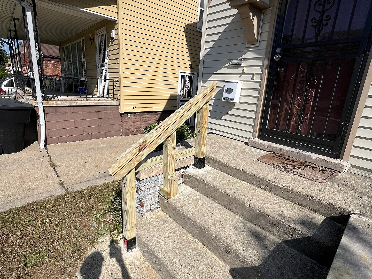 2 bed, 942 sqft, $1,050 — Photo 2