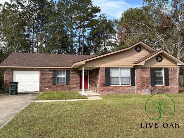 553 Jefferson Cir SE, Allenhurst, GA 31301
