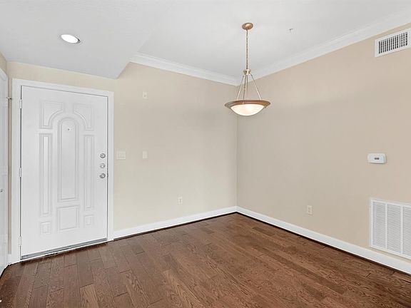 4th image of 2299 Lone Star Dr