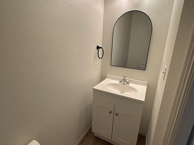 3127 N Kensington Ct — Photo 15
