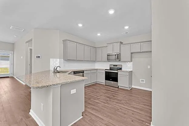 507 Post Oak Ln — Photo 2
