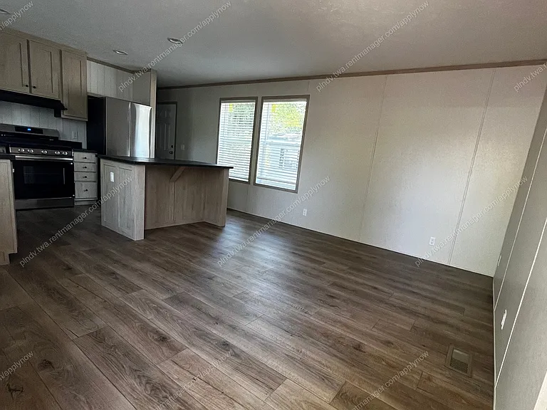 7216 Leaf Cir #123 — Photo 2