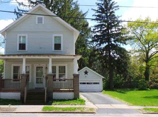 10 4th St, Glens Falls, NY 12801