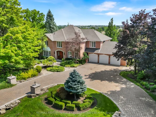 27 Glenridge Dr, Markham, ON L6C 1A2