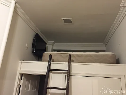 Rented by City Connections Realty | media 31