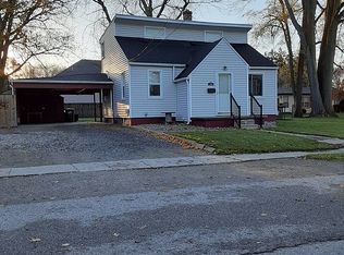 1004 Granger St, Fenton, MI 48430